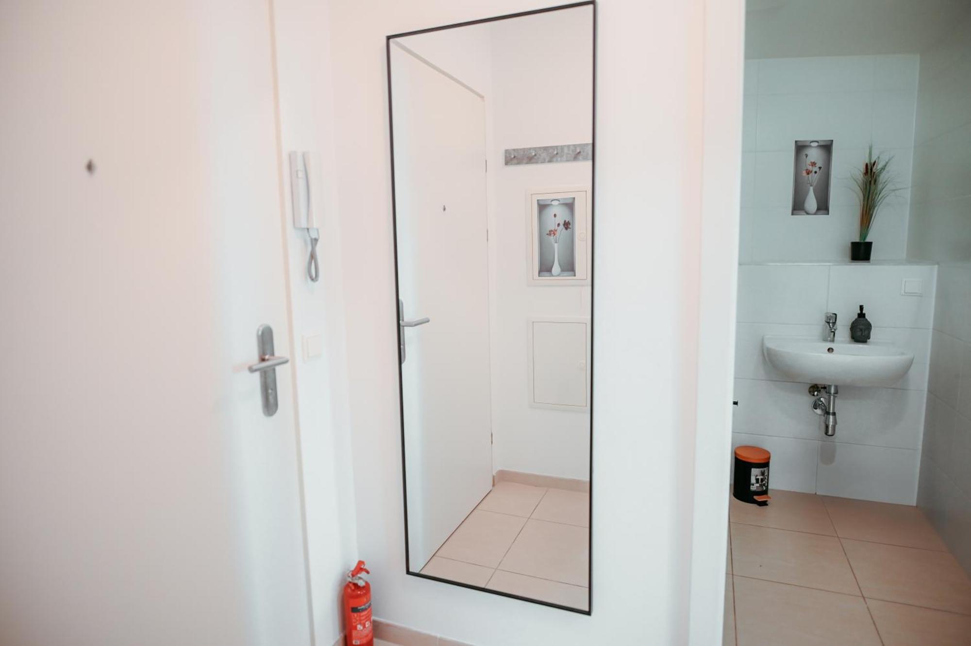 Danube Island Apartment 3 Bécs Kültér fotó
